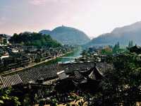 Backpacker’s Guide to Fenghuang Ancient Town: A Journey Through Time and Frame