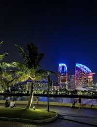 湛江金沙灣 不用離開城市，就能擁抱陽光沙灘！ 1.5公里濱海步道，椰林樹影，適合散步/騎行  沿途設