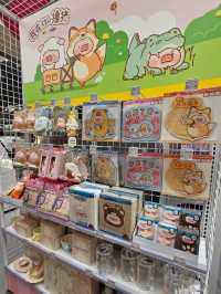 2層樓高的模型,超多打卡位的精品店