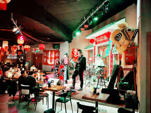 🎶 瓦房頌民謠｜下班後走進民謠的世界裡喝一杯