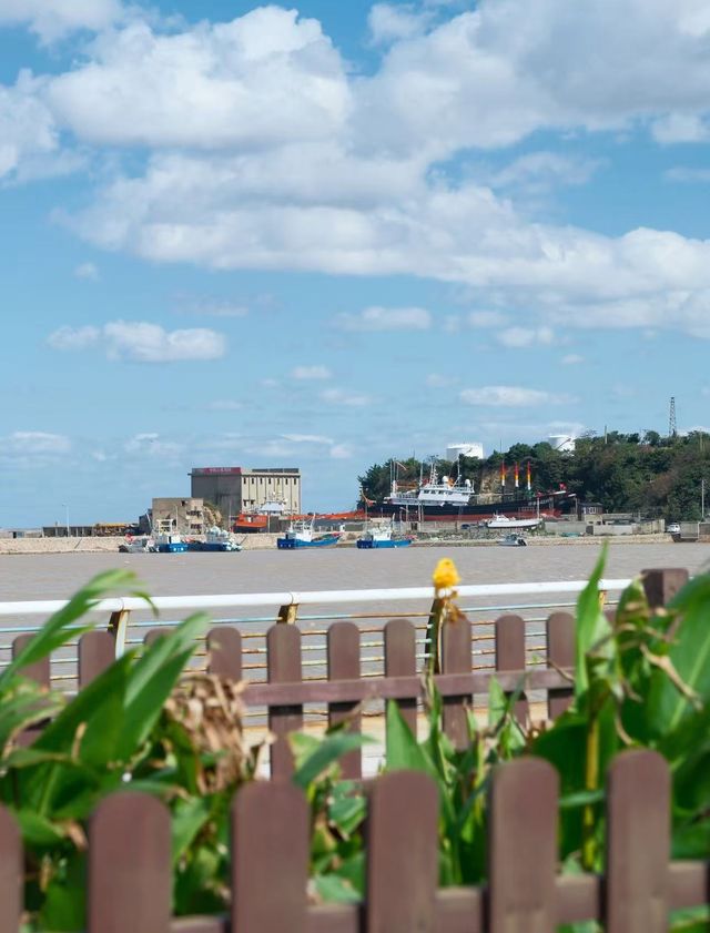 這不是聖托里尼，這裡是東極島！

週末自駕舟山-東極