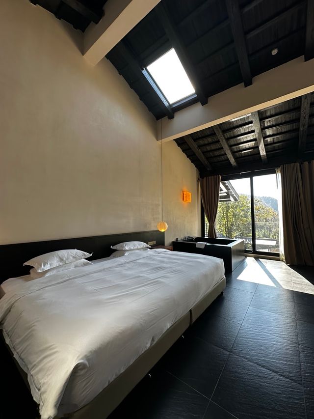 不敢想像冬天在房間裡泡溫泉，有多惬意