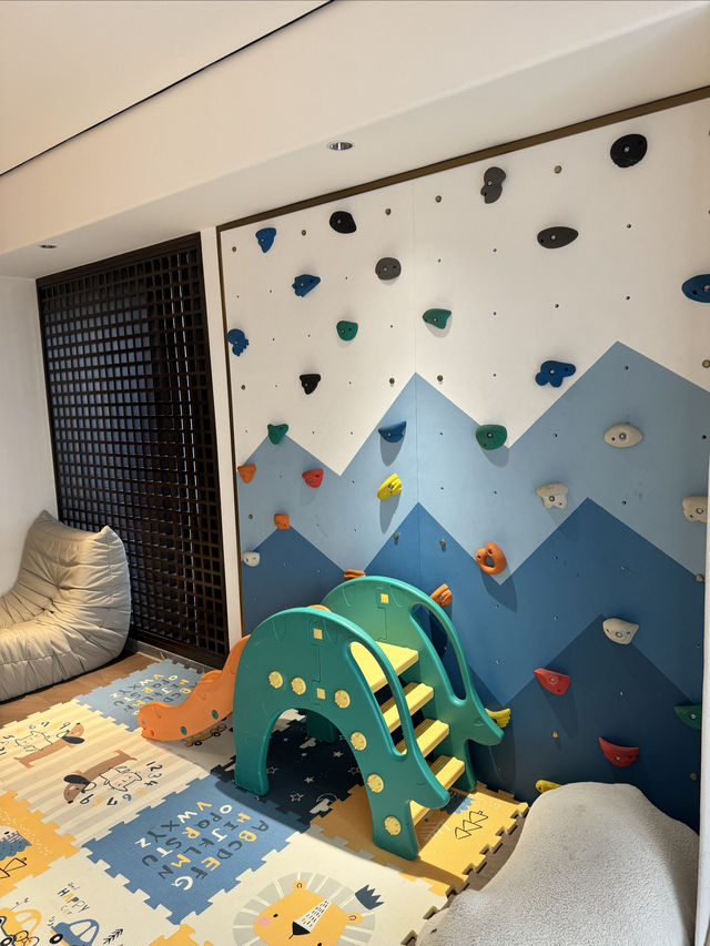 住進童話城堡！麗橙酒店興發廣場店親子套房，寶寶玩到不想回家！