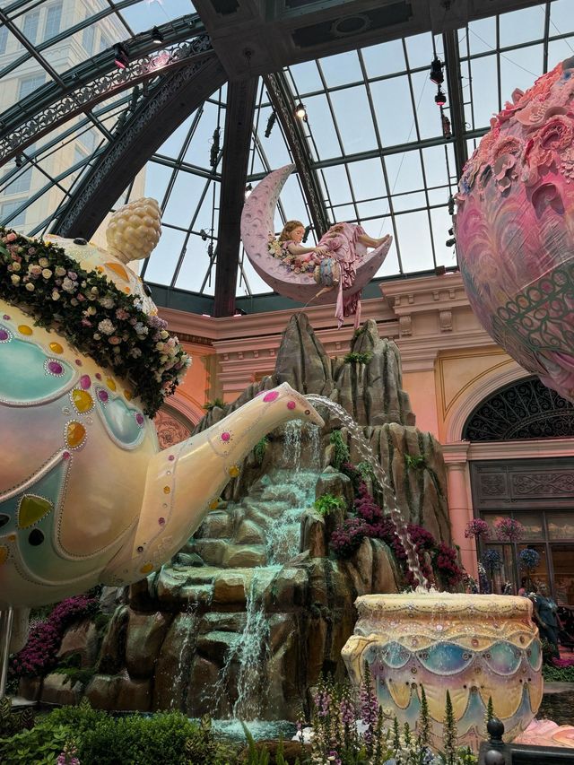 拉斯維加斯酒店的小秘密:為什麼床都朝同一個方向?