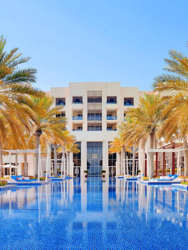 Abu Dhabi | The Most Perfect Vacation Hotel in My Heart