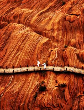 Exploring the Wave Valley in Northern Shaanxi