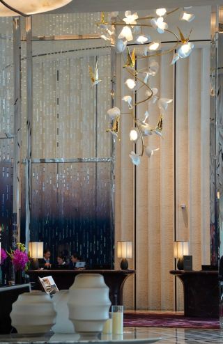 Mungkin ini adalah Sofitel dengan area publik paling cantik.