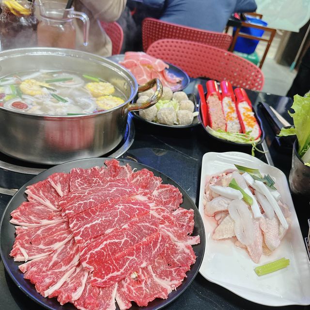 油麻地黎個椰子雞鍋打邊爐🍲凍冰冰岩曬