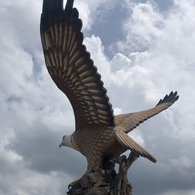 A very warm welcome by Langkawi’s eagle