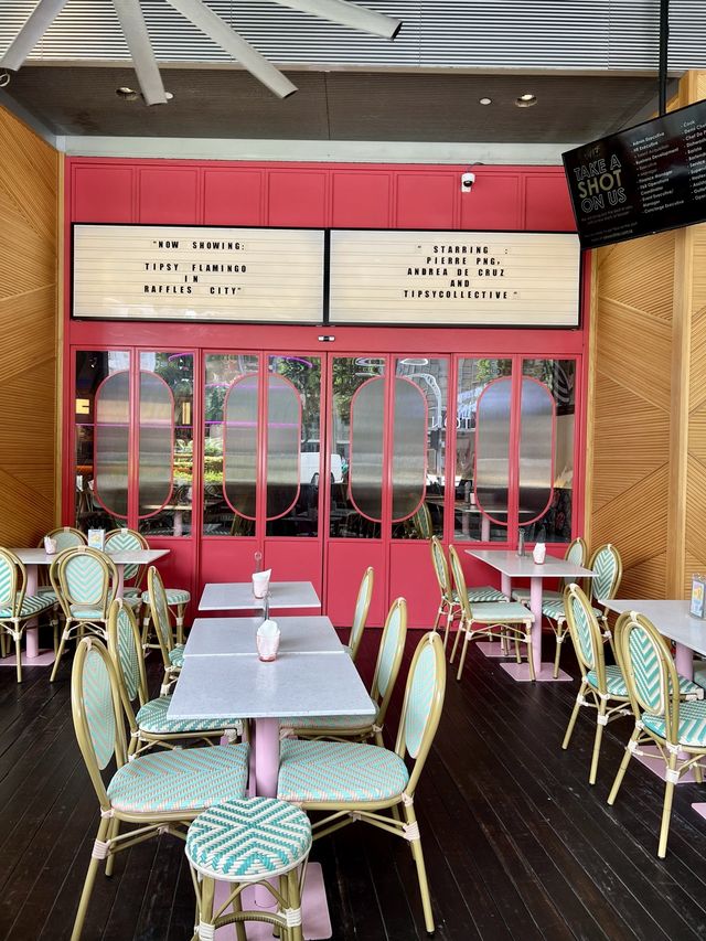 Neon-pink poolside bar-themed restaurant! 🦩💕