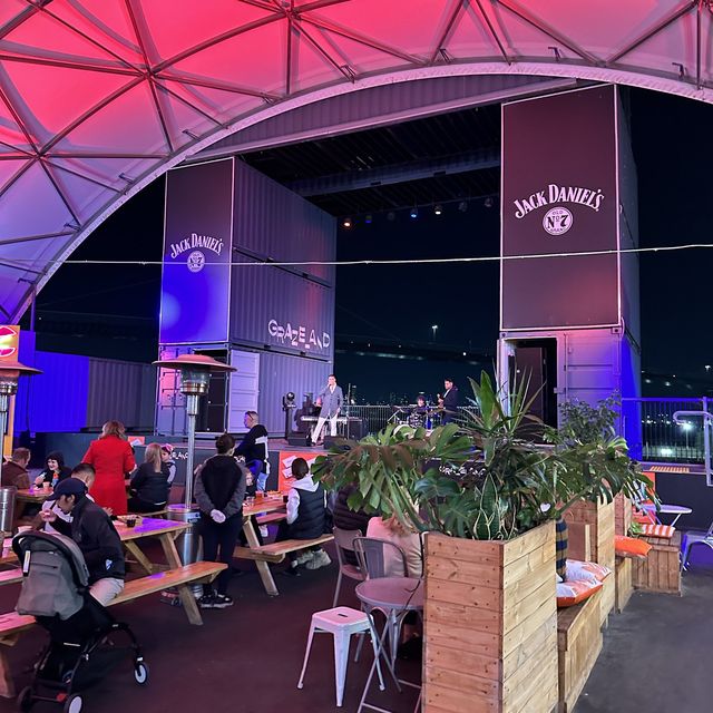 An Exquisite Culinary Wonderland: Grazeland M