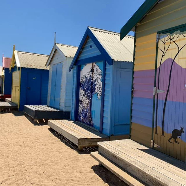 澳洲🦘必到打卡沙灘🏖️Brighton Beach😙紅爆彩虹🌈Bathing Boxes😍