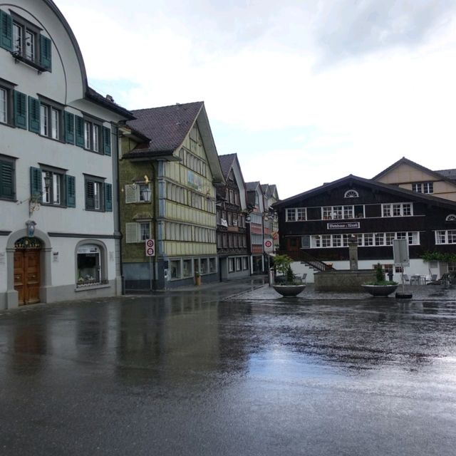 阿爾卑斯山下的迷人小鎮-阿彭策爾 Appenzell