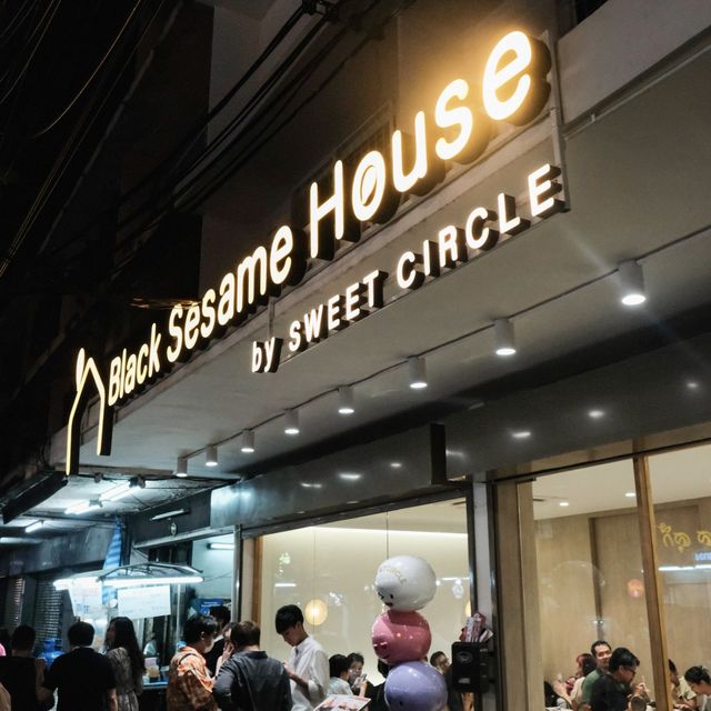  Black sesame house by sweet circle ✨