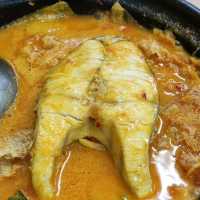 JB Famous Curry Fish Head