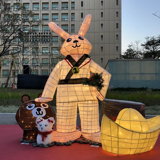 台灣｜台北 迎兔年！🐰 信義商圈台灣燈會🏮