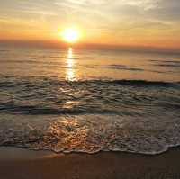 ชมหาดขนอม ยามเย็น