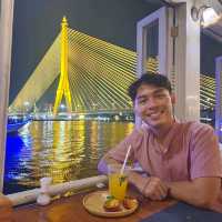 ล่องเรือดินเนอร์ กับร้านอาหารกินลมชมสะพาน