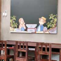 มาย้อนวัยเรียนที่ School Coffee กันค่า 😊📝