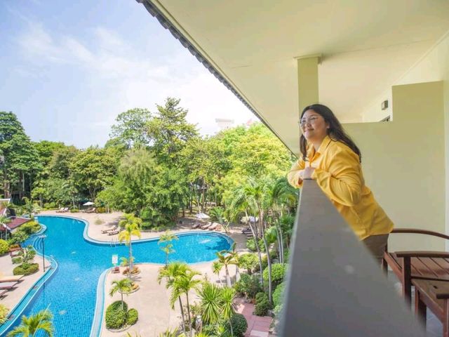 โรงแรมอะไร 🌳 มีต้นไม้เขียวล้อมเบอนี้ 🌳