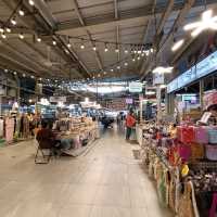 zome เสื้อผ้า Thonburi Market​ Place​