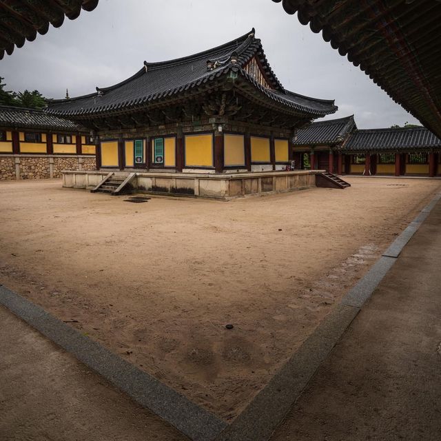 Beautiful Bulguksa Temple is Gyeongju