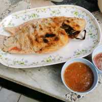 ตาเรืองปลาเผา ที่ตลาดฐานเพชร​นนท์​ 