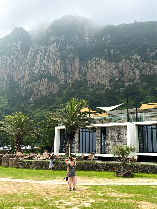 웅장한 산방산 뷰를 가득 품은 이 곳~!⛰️ ‘원앤온리’ 를 소개합니다~!☕️