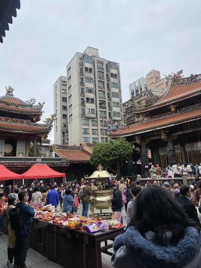 ⛩️วัดหลงซาน ไทเป
