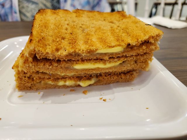 要吃飽 才有氣力離開
