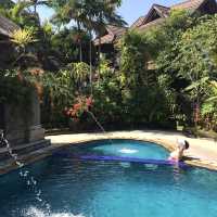 Buffet brakefast by the pool