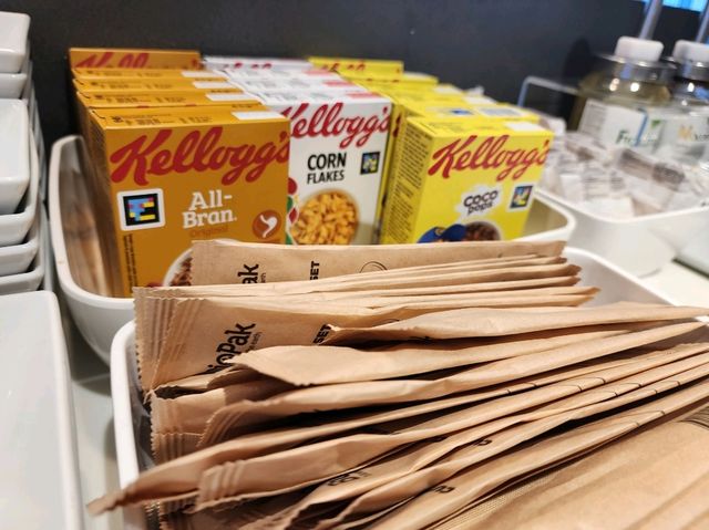 이제는 밀라노와 헤어질 시간.. 말펜사 공항 라운지 " Via Milano Lounge"