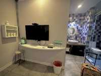【 2023 台中住宿 】莿桐花文創微旅 平價旅店 商務首選