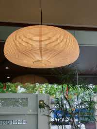 ROOM 44 Caffe โฮมคาเฟ่ใกล้สนามบินเตินเซินเญิต