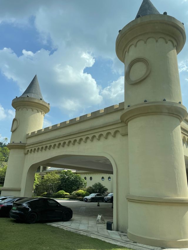 清遠英徳奧園希爾頓逸林酒店🏨❤️清悠度假村👍🏻小型水上樂園‼️自助晚餐🥣