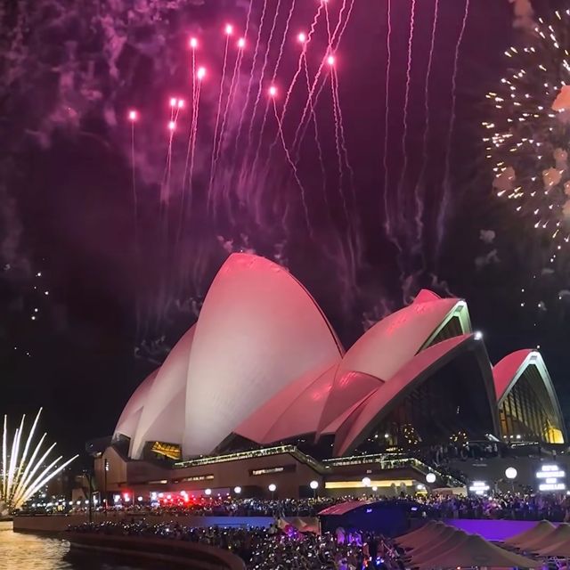 【悉尼港煙花匯演】2024年除夕，感受特別體驗！