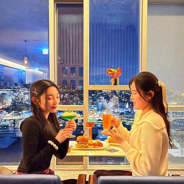노보동 러버 맛있는 요리와 함께 #시즌한정칵테일 즐겼답니다💕