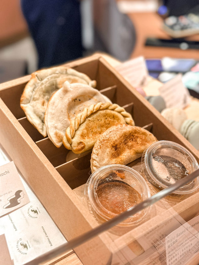 𓅪 純素下午茶．Mother Pearl 圓貝
