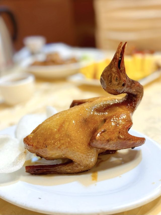 滿滿香港情懷中菜～招牌乳鴿～沙田龍華酒店🍲