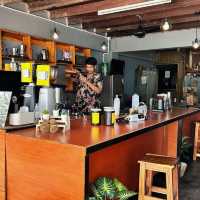 Custom Caff Coffee Roasters ☕️🍫