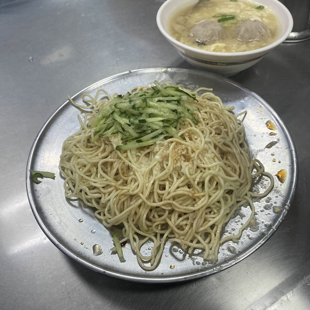 台北深夜食堂 柳家柳麵 越晚人越多