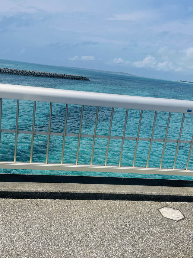 【宮古島】透明度が抜群の来間島へ向かう来間大橋！