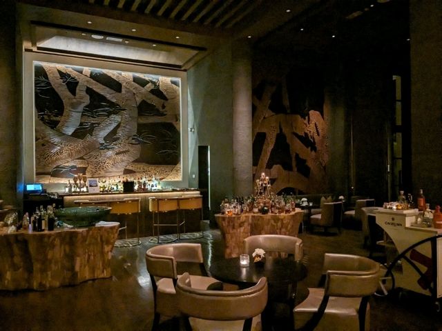馬來西亞蘭卡威-來杯奢華貴氣的雞尾酒：The St. Regis Bar