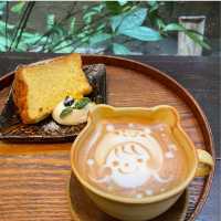 【福岡カフェ】飲み物を入れるカップを自分で選べるよ
