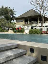 ห้องอาหารไทยต้นตำรับชาววังเก่า ในโรงแรมหรูเขาเต่า
