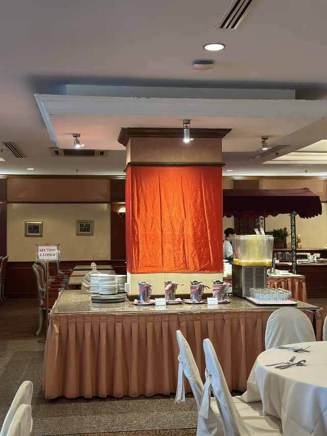 Dynasty Hotel; Old But Gold