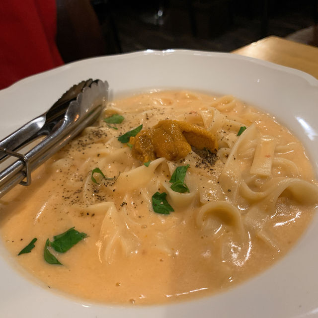 【東京🗼】牡蠣タワーとチーズが美味しい新宿のバル🦪