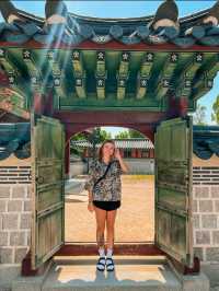Sunny Day at Gyeongbokgung Palace in Seoul 🇰🇷