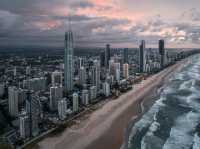 《天際線景觀》澳洲黃金海岸 Surfers Paradise 沙灘上空飛行航拍分享