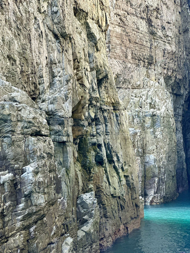 Haegeumgang Island: South Korea’s Coastal Gem 🪨